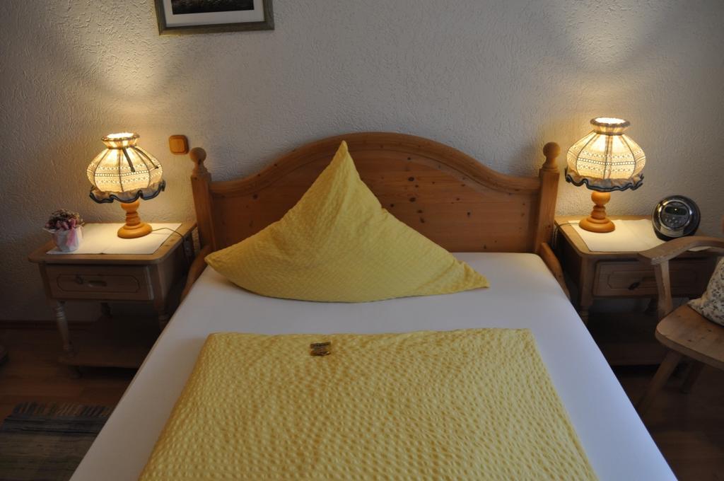 Hotel & Restaurant Bei Hoelzchen Hannover Bagian luar foto